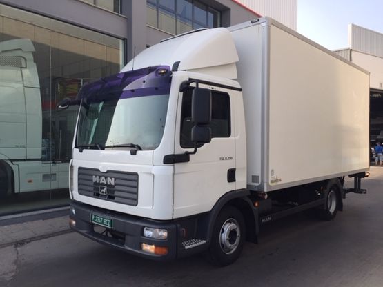 HidalgoTrucks camión isotermo con equipo de frio carrier sin atp 04
